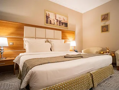 hotel guestroom