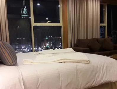 hotel room night view